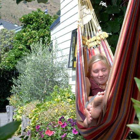 Хостел Tasman Bay Backpackers Нельсон Екстер'єр фото