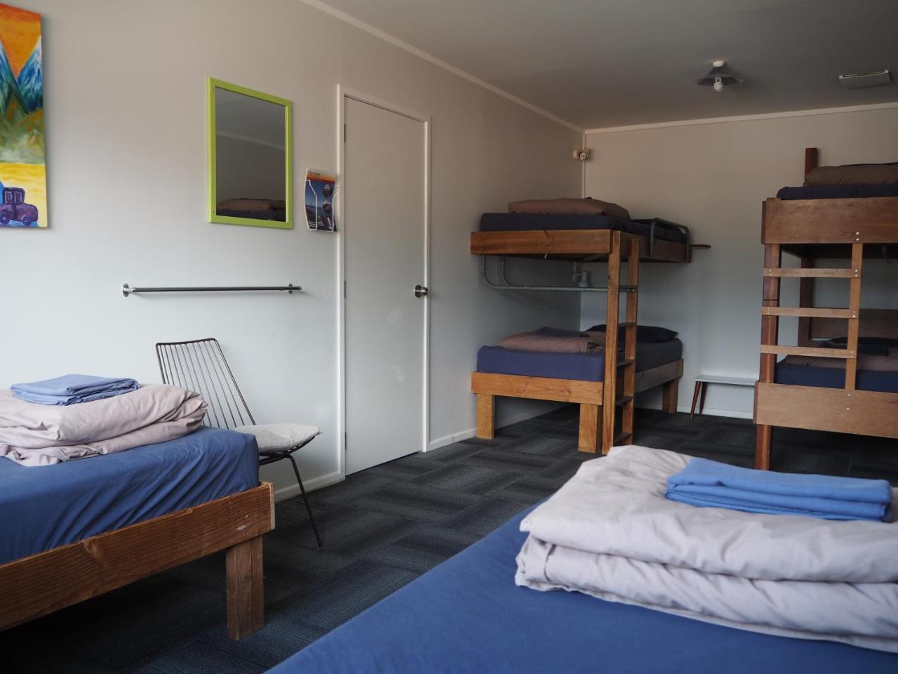 Хостел Tasman Bay Backpackers Нельсон Екстер'єр фото